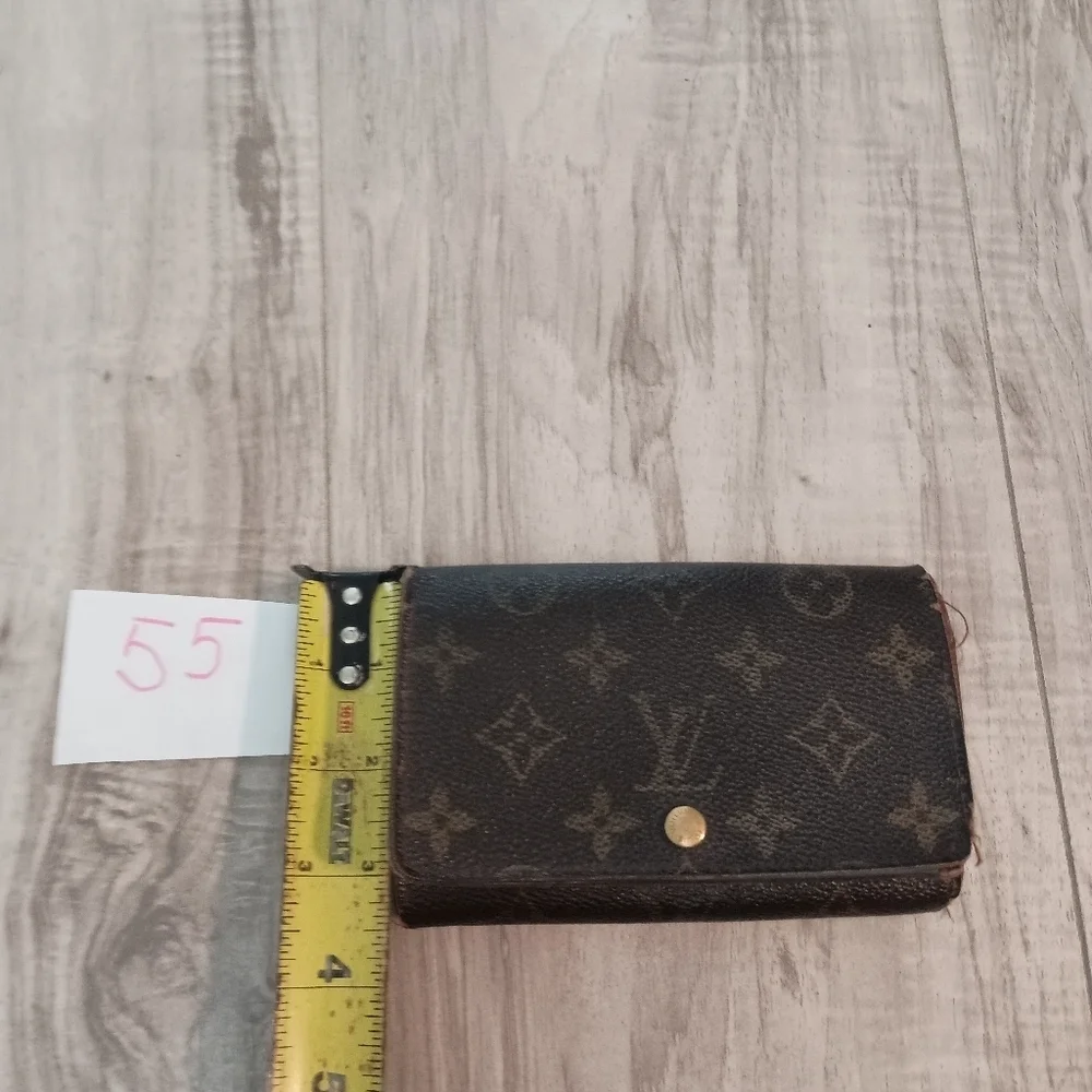 LOUIS VUITTON Monogram Porte Monnaie Billets Tresor Wallet